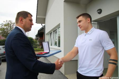 Župan je podelil priznanja najboljšim učenkam, učencem, dijakinjam in dijakom  (87)